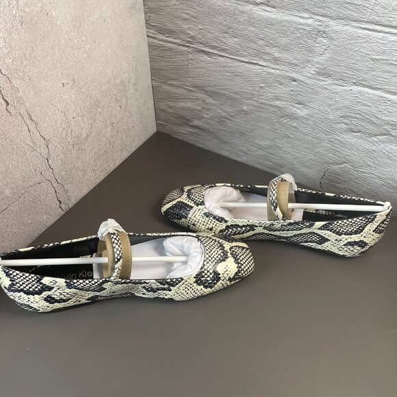 CALVIN KLEIN EMERY MARY JANE FLATS (5) - Picture 10 of 12